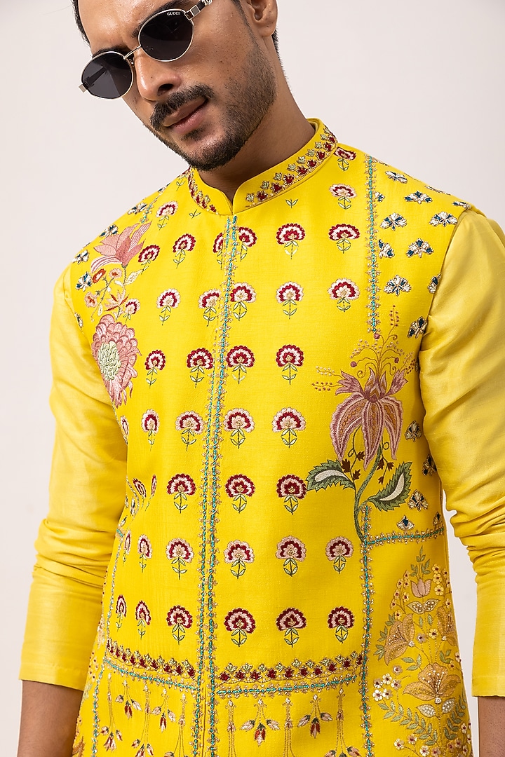Yellow Bamberg Silk Floral Embroidered Nehru Jacket Set by PAARSH at Pernia's Pop Up Shop