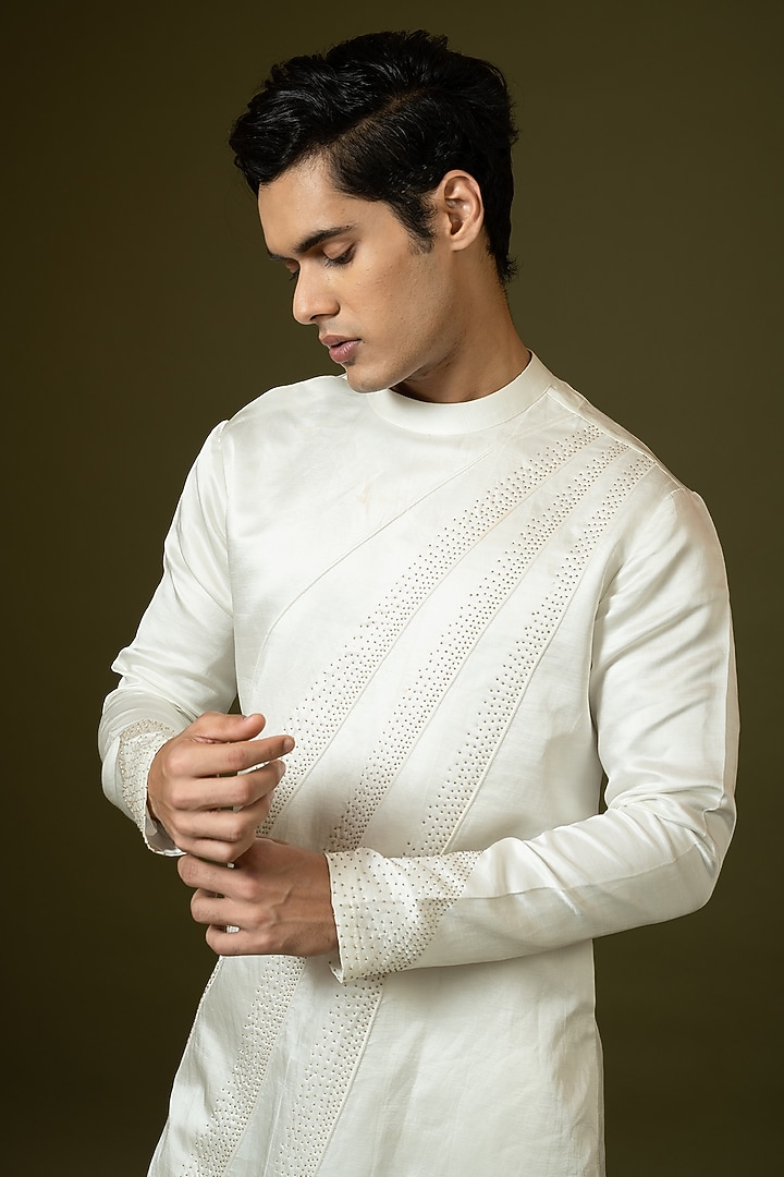 Ivory Linen Satin Kurta Set by PAARSH at Pernia's Pop Up Shop