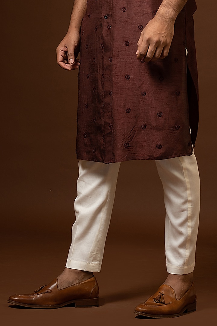 Maroon Embroidered Kurta Set by PAARSH at Pernia's Pop Up Shop