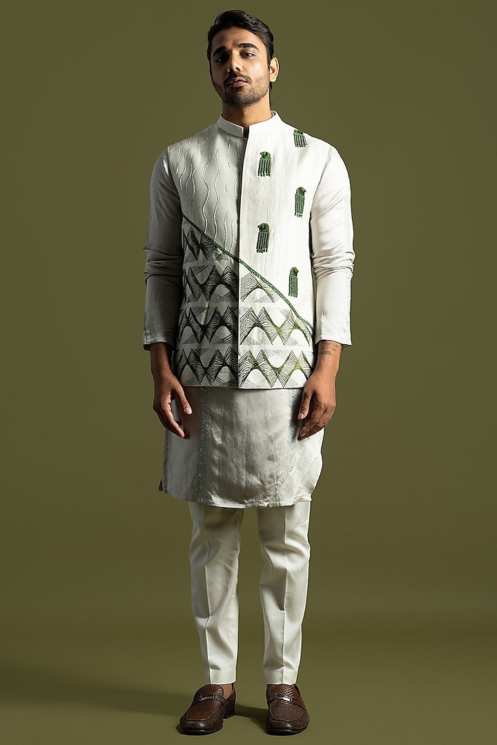Oyster Grey Bemberg Silk Thread Work Nehru Jacket Set by PAARSH