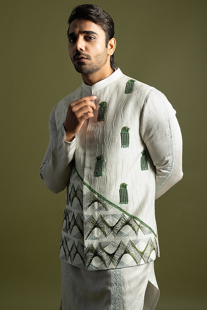 Oyster Grey Bemberg Silk Thread Work Nehru Jacket Set by PAARSH at Pernia's Pop Up Shop
