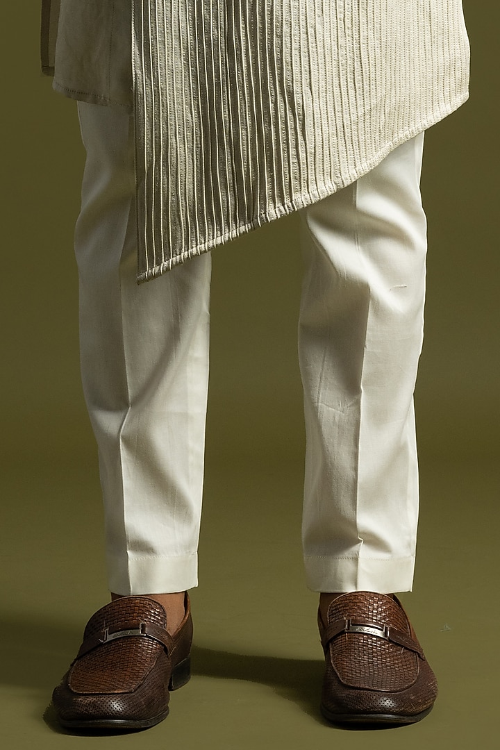 Grey Linen Satin Cutdana Embroidered Bundi Jacket Set by PAARSH at Pernia's Pop Up Shop