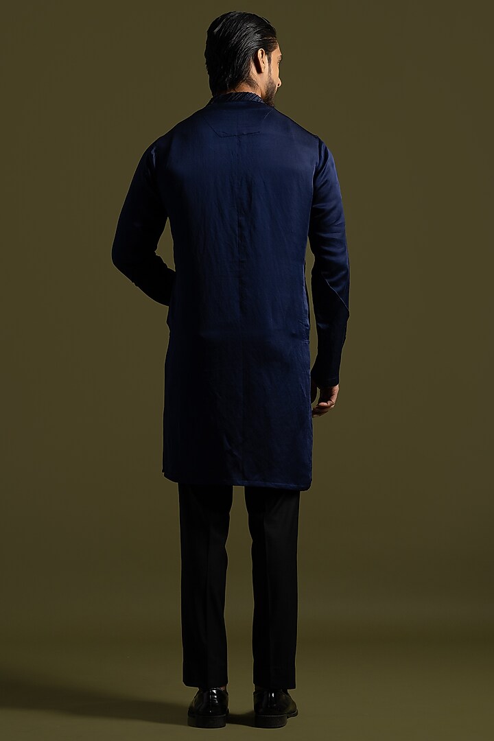 Navy Blue Linen Satin Embroidered Kurta Set by PAARSH at Pernia's Pop Up Shop