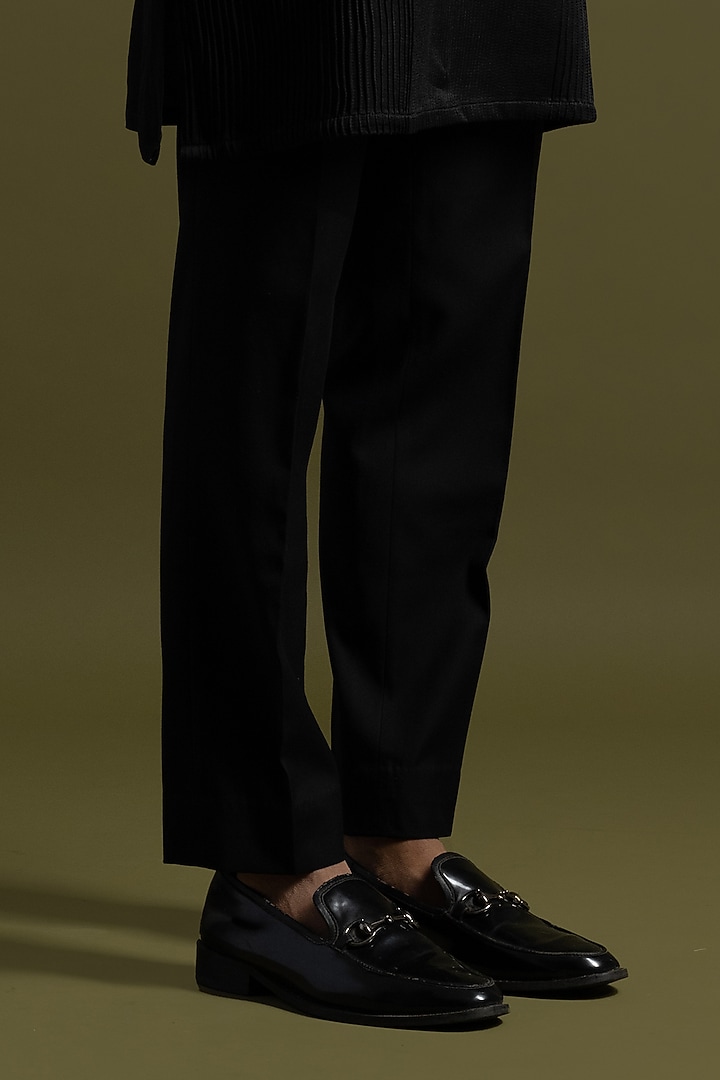 Black Linen Satin Kurta Set by PAARSH at Pernia's Pop Up Shop