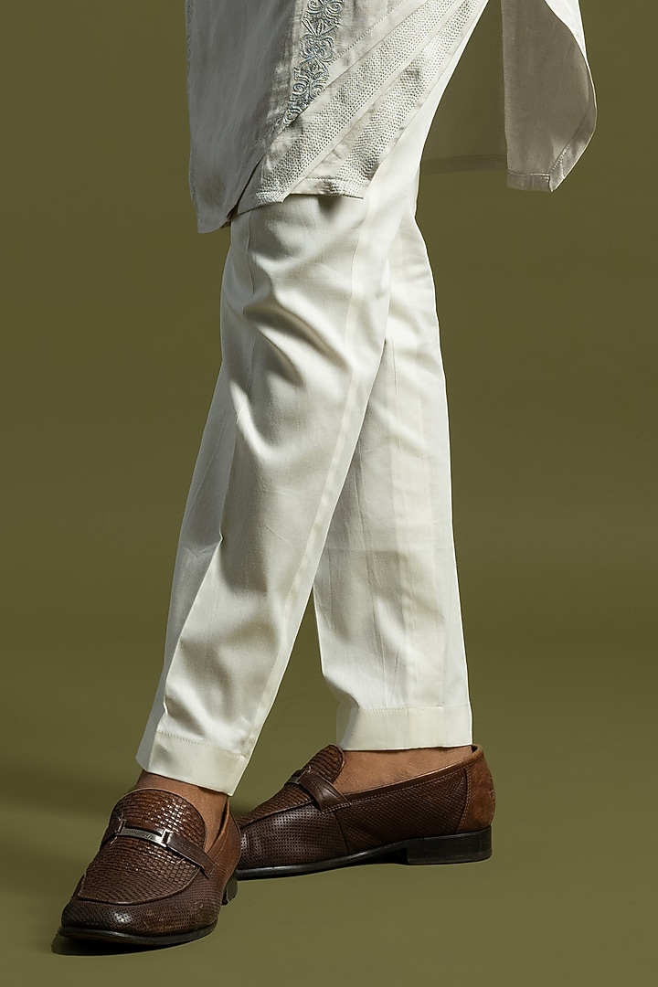 Oyster Grey Linen Satin Embroidered Kurta Set by PAARSH at Pernia's Pop Up Shop