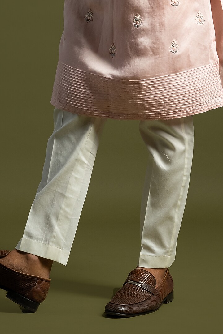 Powder Pink Linen Satin Floral & Motifs Embroidered Kurta Set by PAARSH at Pernia's Pop Up Shop