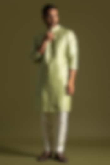 Pistachio Green Bemberg Silk Kurta Set by PAARSH at Pernia's Pop Up Shop
