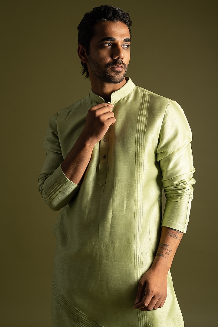 Pistachio Green Bemberg Silk Kurta Set by PAARSH at Pernia's Pop Up Shop
