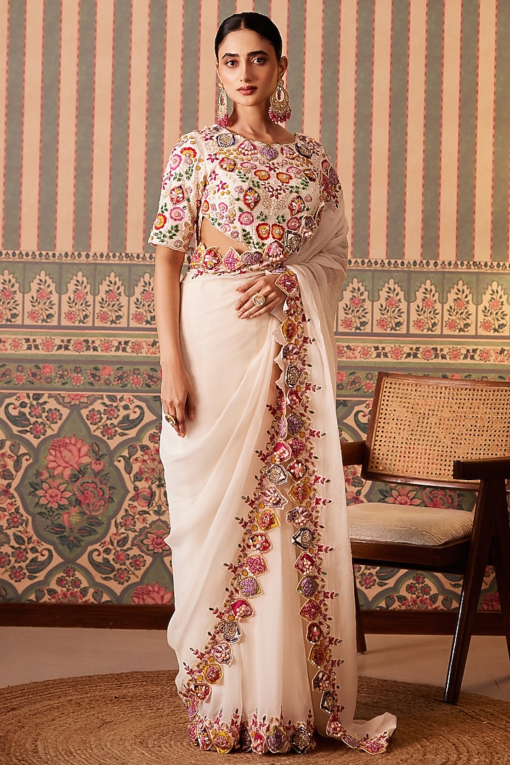 White Silk & Organza Cutwork Handwork Reception Saree Set by Pankti Chheda at Pernia's Pop Up Shop