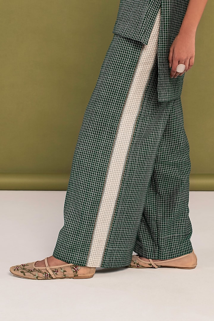 Green Muslin Cotton Embroidered Checkered Co-Ord Set by Priya Agarwal at Pernia's Pop Up Shop