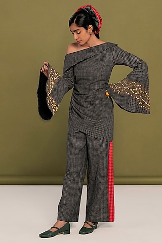 Black Muslin Cotton Hand Embroidered Checkered Co-Ord Set by Priya Agarwal