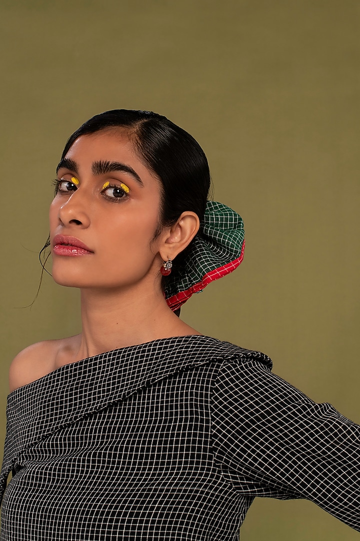 Black Muslin Cotton Hand Embroidered Checkered Co-Ord Set by Priya Agarwal at Pernia's Pop Up Shop