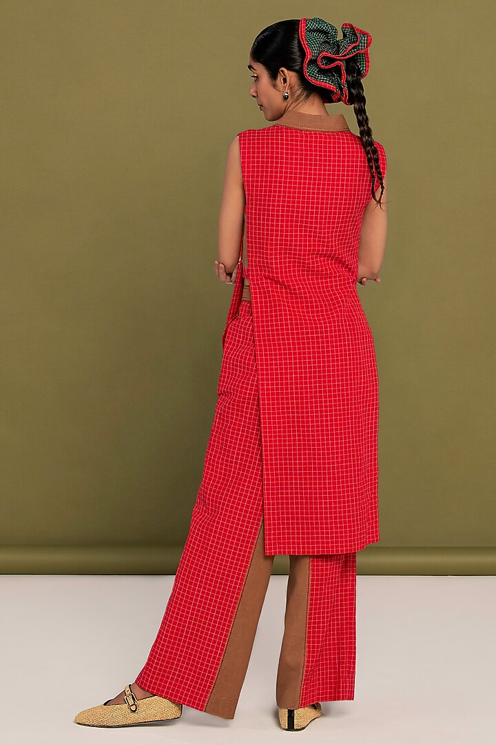 Red & Brown Muslin Cotton Thread Embroidered Checkered Co-Ord Set by Priya Agarwal at Pernia's Pop Up Shop