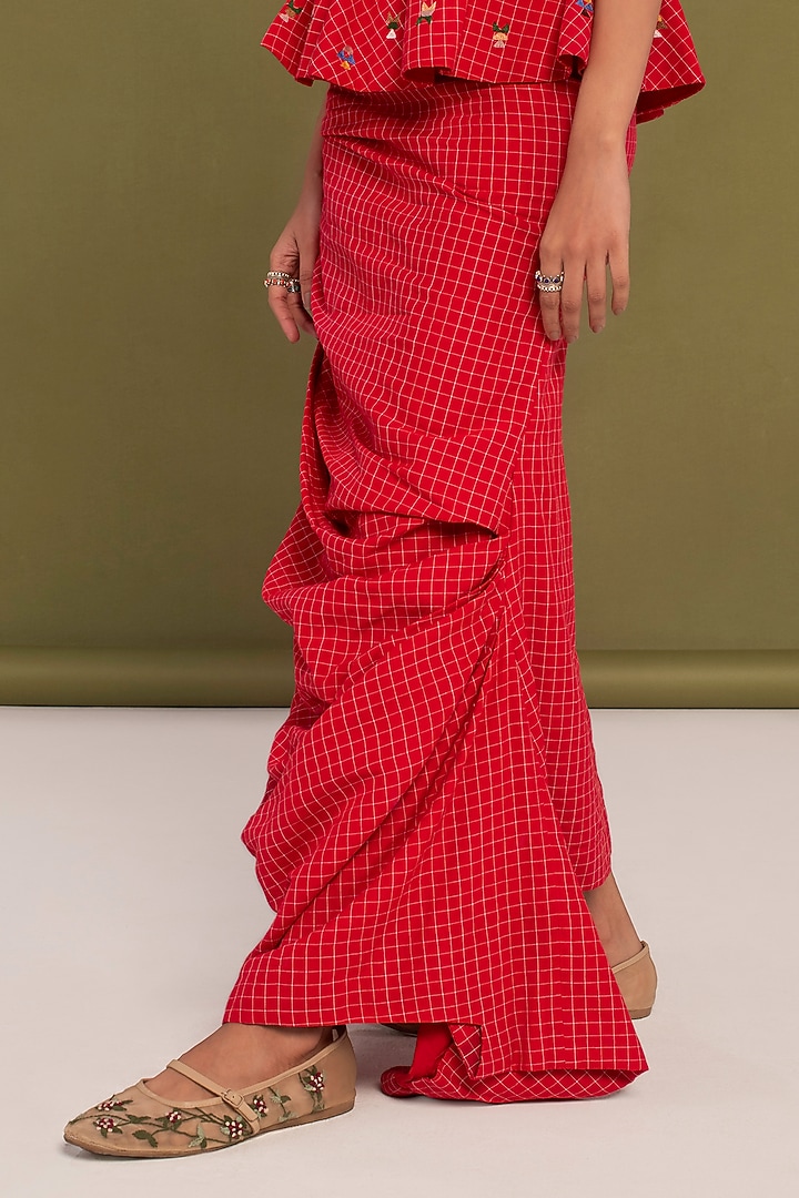 Red Muslin Cotton Embroidered Checkered Draped Skirt Set by Priya Agarwal at Pernia's Pop Up Shop
