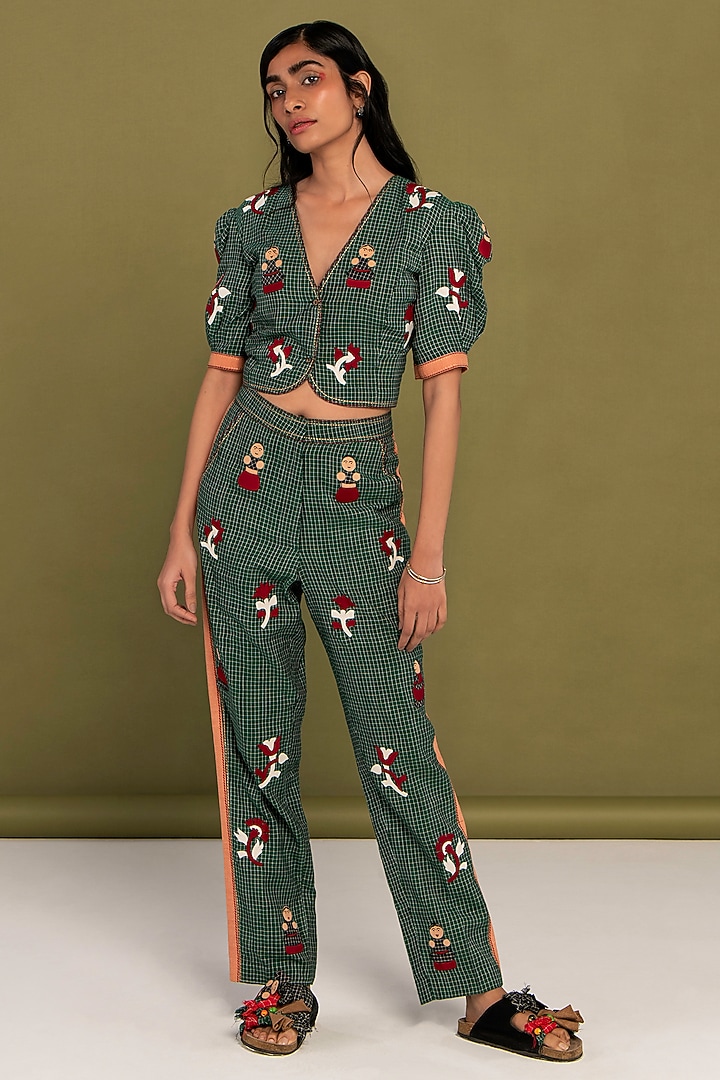 Green Muslin Cotton Floral Motifs Work Checkered Co-Ord Set by Priya Agarwal at Pernia's Pop Up Shop