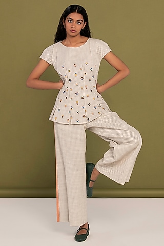White Muslin Cotton Embroidered Checkered Co-Ord Set by Priya Agarwal