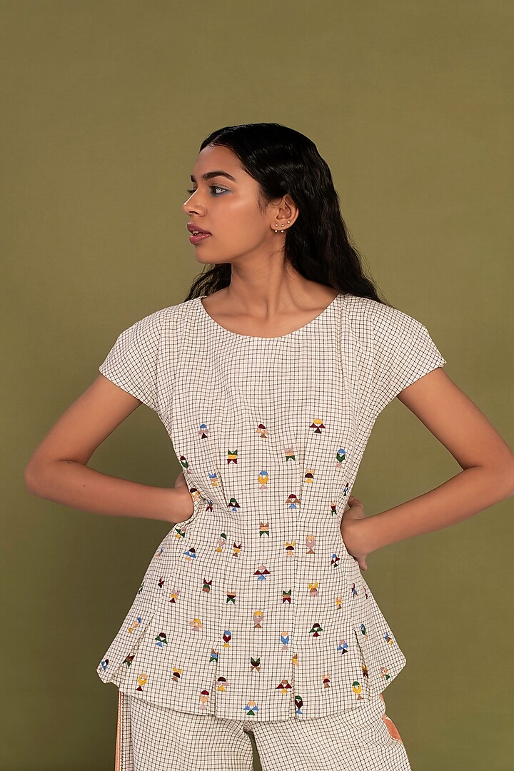 White Muslin Cotton Embroidered Checkered Co-Ord Set by Priya Agarwal at Pernia's Pop Up Shop
