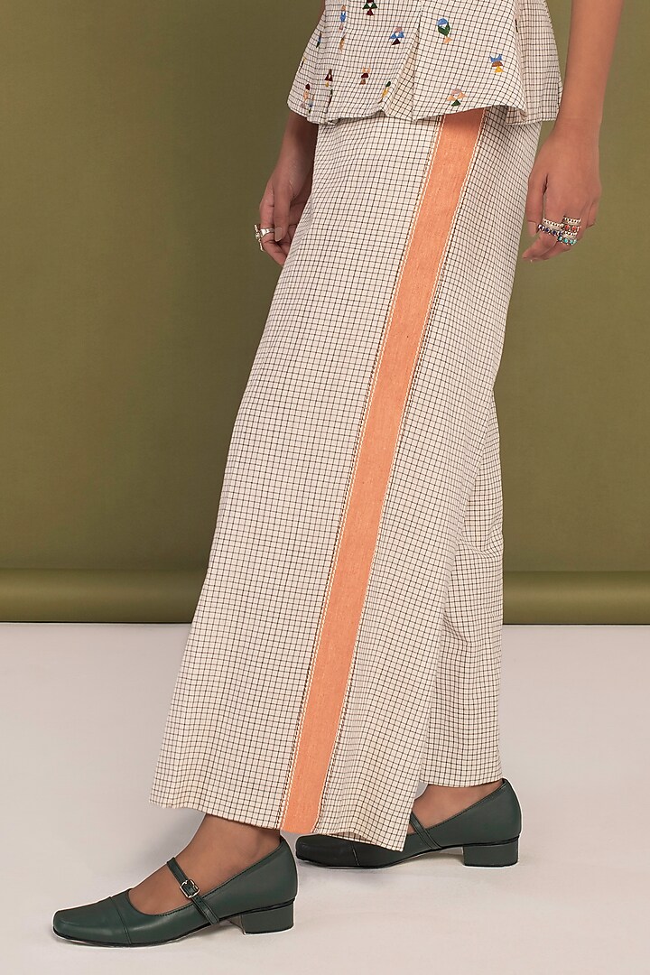 White Muslin Cotton Embroidered Checkered Co-Ord Set by Priya Agarwal at Pernia's Pop Up Shop