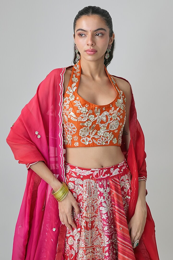 Pink Chiniya Silk Leheriya & Floral Printed Wedding Lehenga Set by Paulmi & Harsh at Pernia's Pop Up Shop