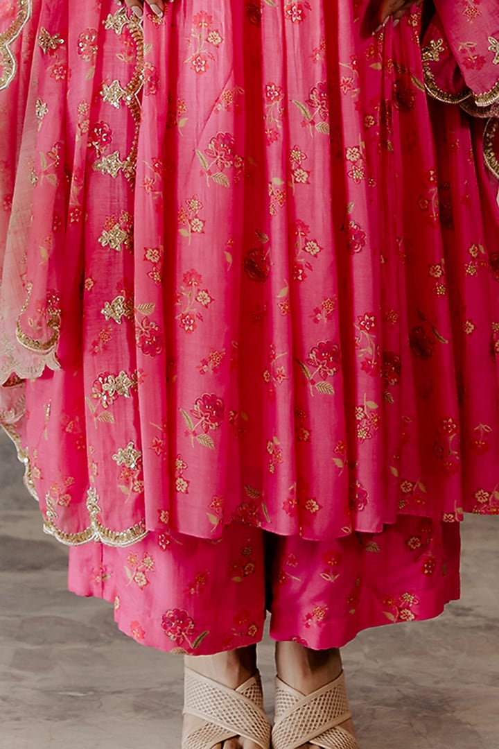 Fuchsia Printed Wedding Anarkali Set by Paulmi & Harsh at Pernia's Pop Up Shop