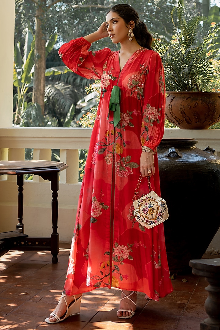 Red Pure Crepe Floral Printed Tunic Set by Paulmi & Harsh at Pernia's Pop Up Shop