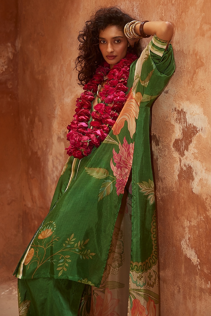 Green Habutai Floral Printed High-Low Kurta Set by Paulmi & Harsh at Pernia's Pop Up Shop