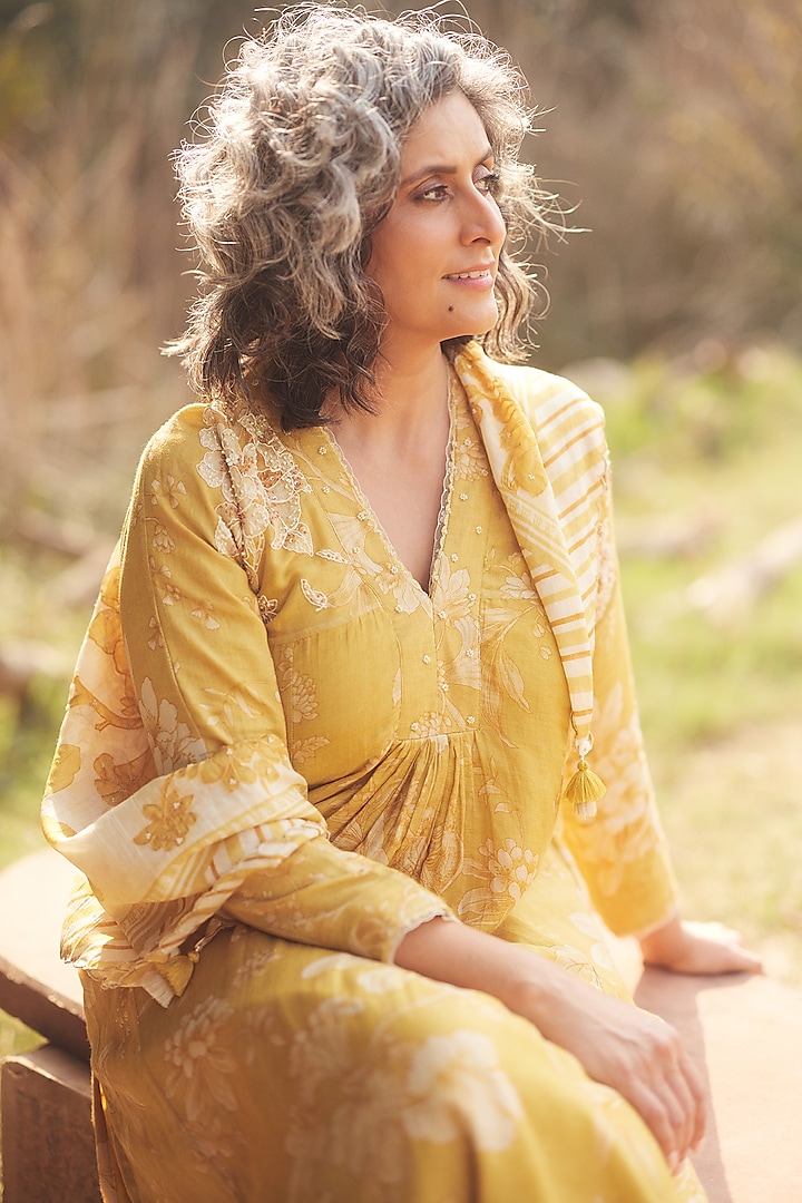 Golden Yellow Malai Chanderi Printed Kurta Set by Paulmi & Harsh at Pernia's Pop Up Shop