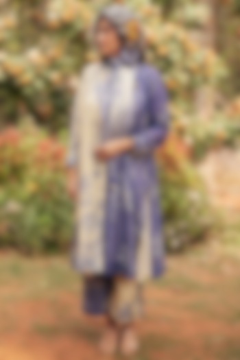 Royal Blue & Ivory Malai Chanderi Printed Kurta Set by Paulmi & Harsh at Pernia's Pop Up Shop