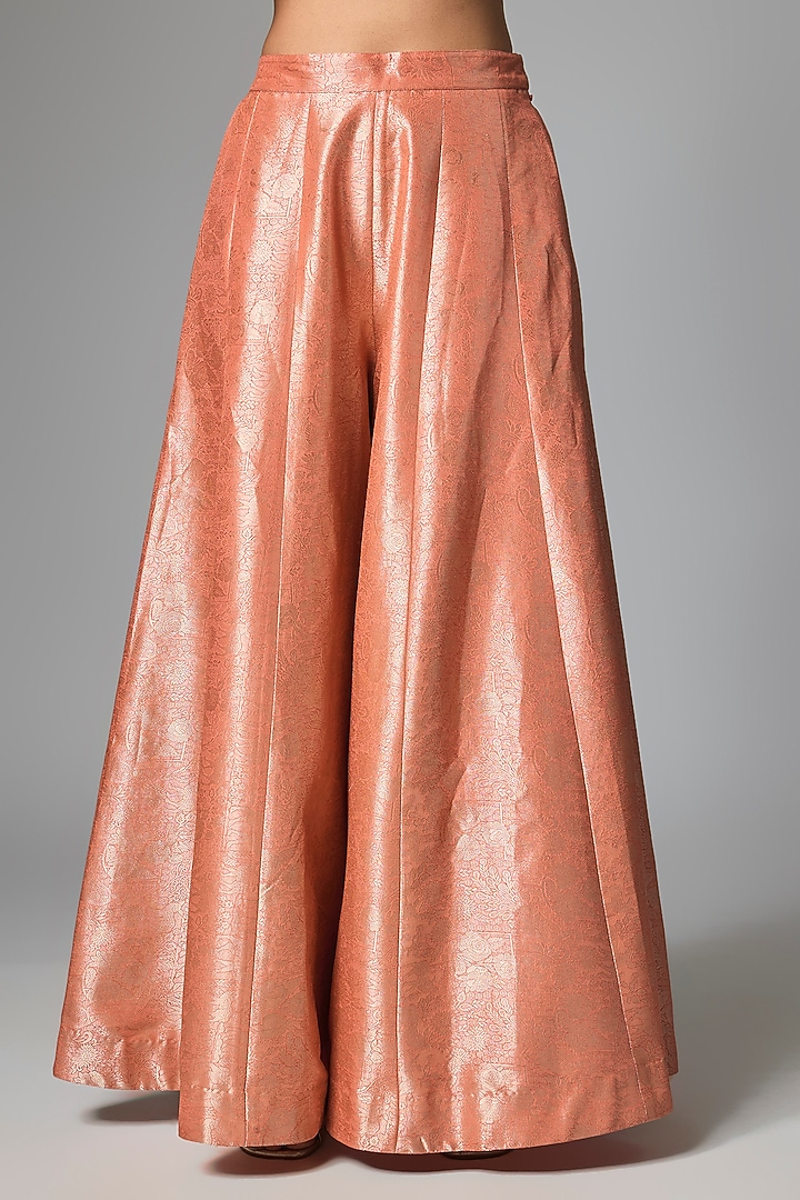 Coral Peach Pure Organza Embellished Cape Set by Paulmi & Harsh at Pernia's Pop Up Shop