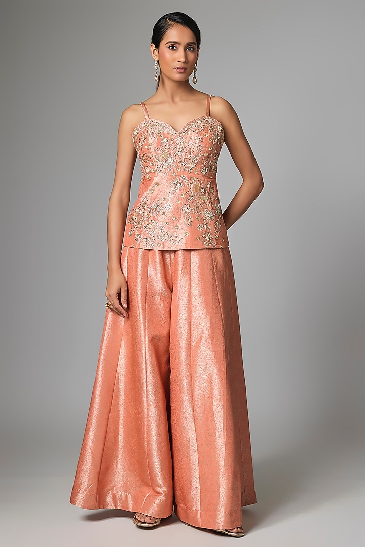 Peach Jamavar Hand Embroidered Kurta Set by Paulmi & Harsh at Pernia's Pop Up Shop
