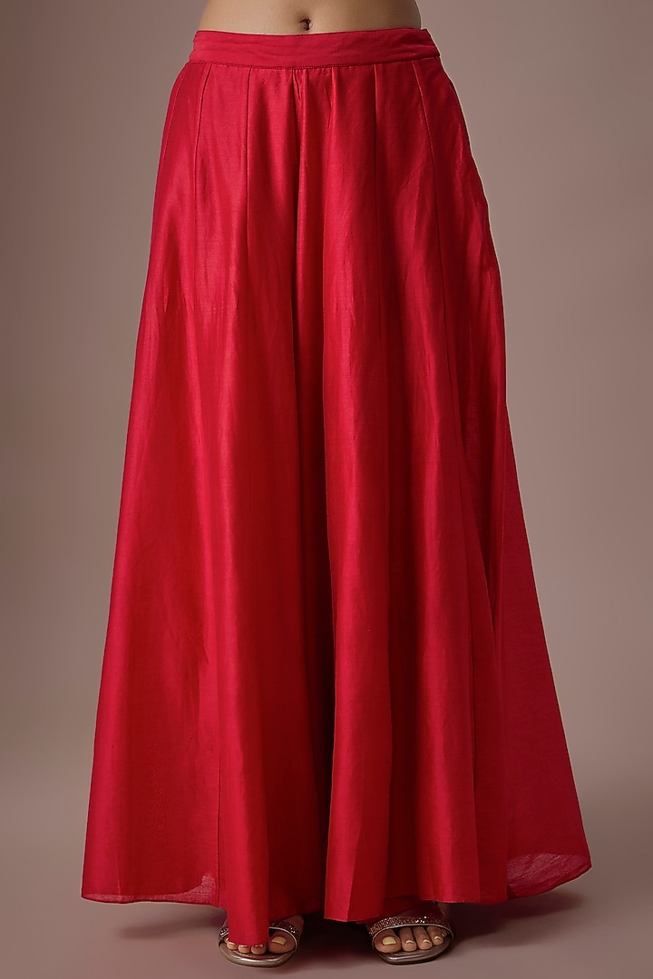 Red Organza & Crepe Embroidered Cape Set by Paulmi & Harsh at Pernia's Pop Up Shop