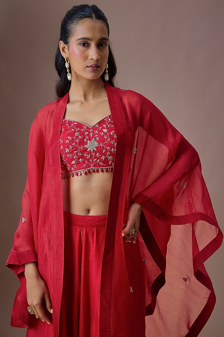 Red Organza & Crepe Embroidered Cape Set by Paulmi & Harsh at Pernia's Pop Up Shop