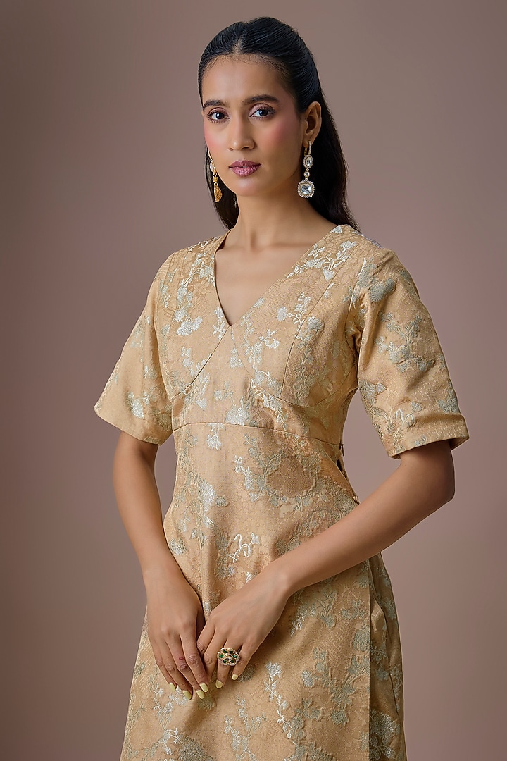 Chicory Organza Embroidered Kurta Set by Paulmi & Harsh at Pernia's Pop Up Shop