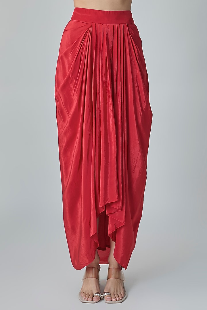 Red Pure Organza Aari Embroidered Cape Set by Paulmi & Harsh at Pernia's Pop Up Shop