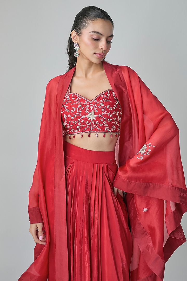 Red Pure Organza Aari Embroidered Cape Set by Paulmi & Harsh at Pernia's Pop Up Shop