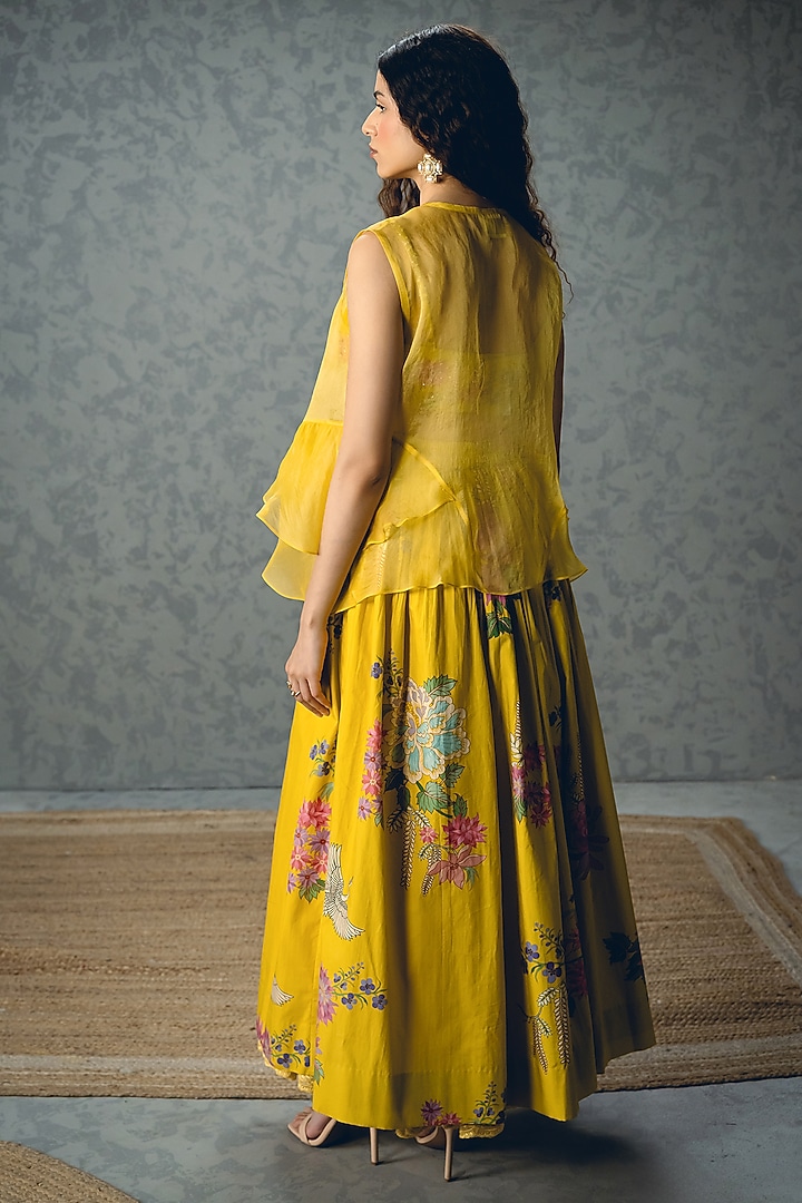 Yellow Poplin Printed Skirt Set by Paulmi & Harsh at Pernia's Pop Up Shop