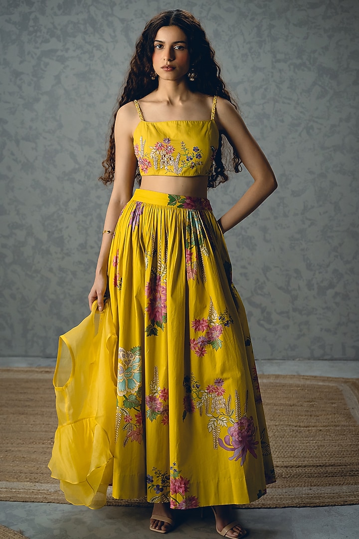 Yellow Poplin Printed Skirt Set by Paulmi & Harsh at Pernia's Pop Up Shop