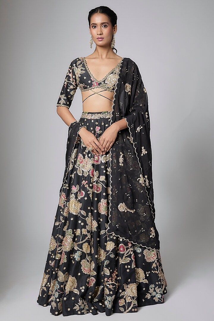 Black Gokul Chiniya Floral Printed Bridal Lehenga Set by Paulmi & Harsh at Pernia's Pop Up Shop