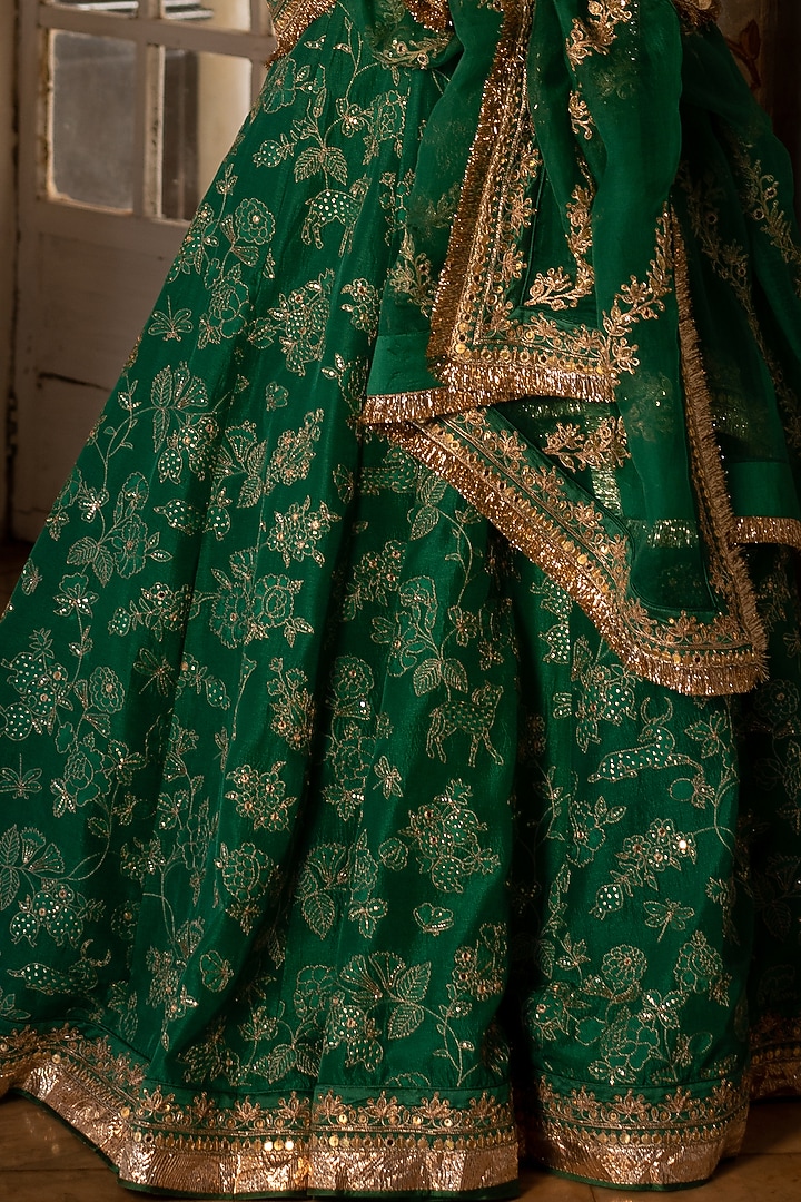 Emerald Green Russian Jacquard Wedding Lehenga Set by Paulmi & Harsh at Pernia's Pop Up Shop