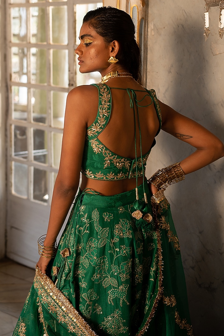 Emerald Green Russian Jacquard Wedding Lehenga Set by Paulmi & Harsh at Pernia's Pop Up Shop