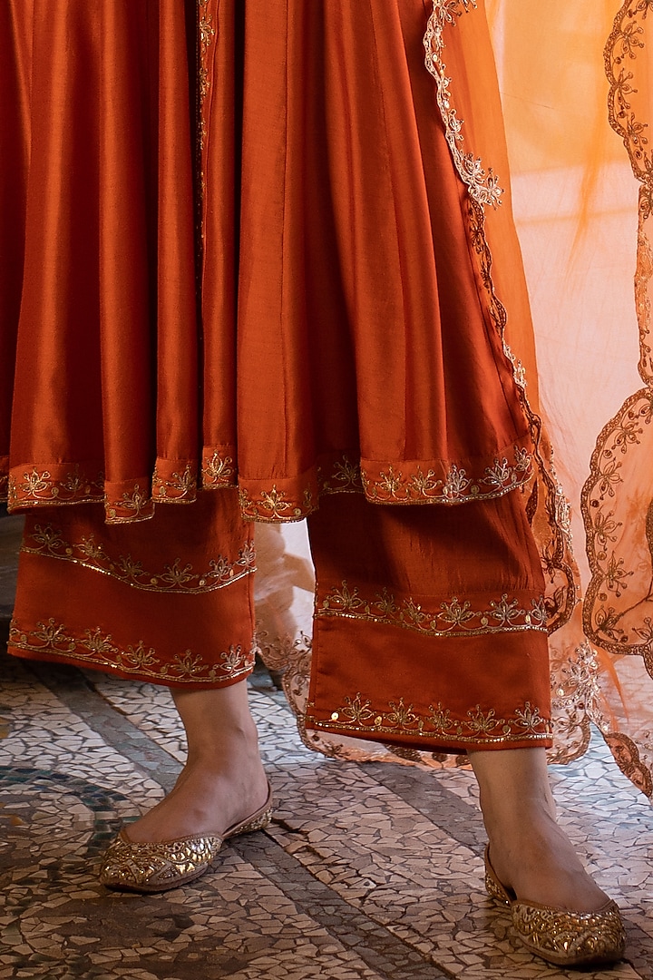 Burnt Orange Chiniya Silk Wedding Anarkali Set by Paulmi & Harsh at Pernia's Pop Up Shop