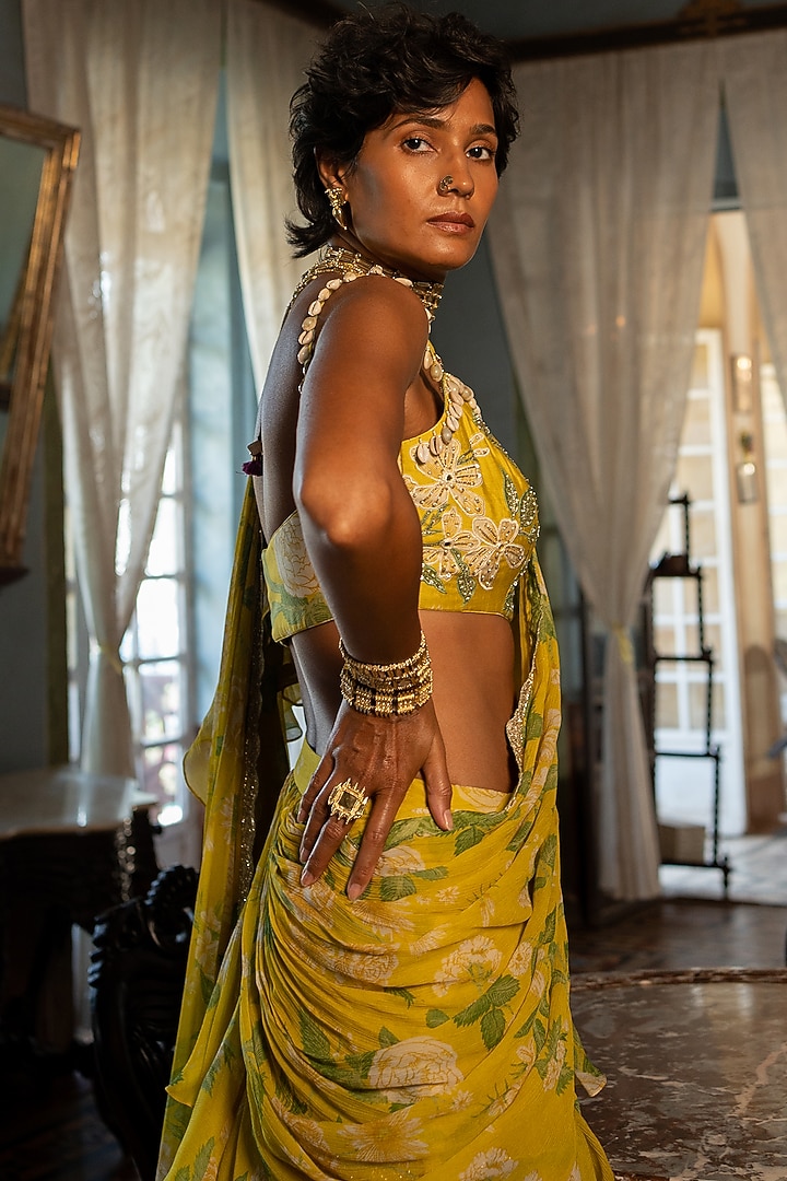 Lime Yellow Banglori Chiffon Printed Pre-Stitched Wedding Saree Set by Paulmi & Harsh at Pernia's Pop Up Shop