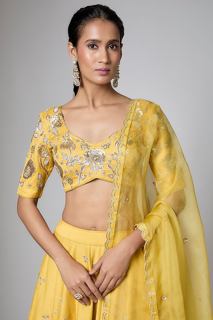 Yellow Gokul Chiniya Zardosi Embroidered Wedding Lehenga Set by Paulmi & Harsh at Pernia's Pop Up Shop