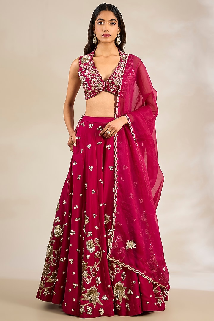 Red Chiniya Silk Embroidered Wedding Lehenga Set by Paulmi & Harsh at Pernia's Pop Up Shop
