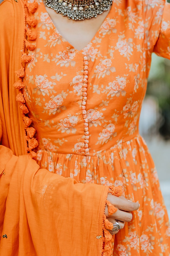 Orange Anarkali With Embroidered Dupatta by Paulmi & Harsh at Pernia's Pop Up Shop