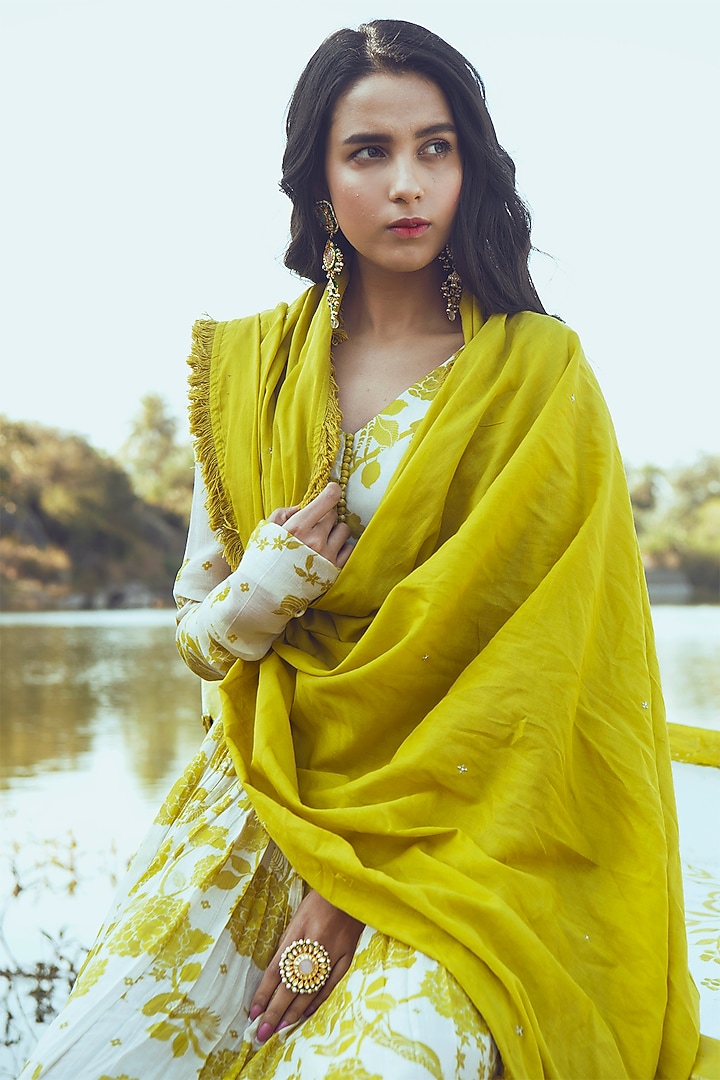 Off-White Bird Printed Party Wear Anarkali Set by Paulmi & Harsh at Pernia's Pop Up Shop