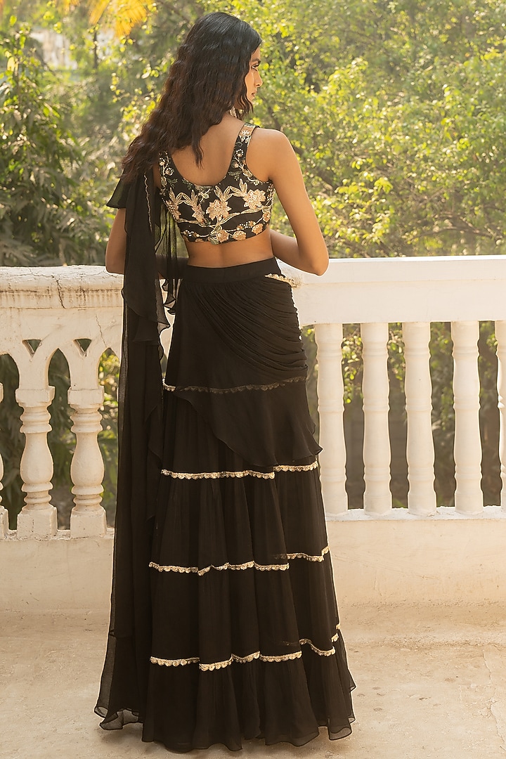 Black Pure Chiffon Pre-Stitched Wedding Saree Set by Paulmi & Harsh at Pernia's Pop Up Shop
