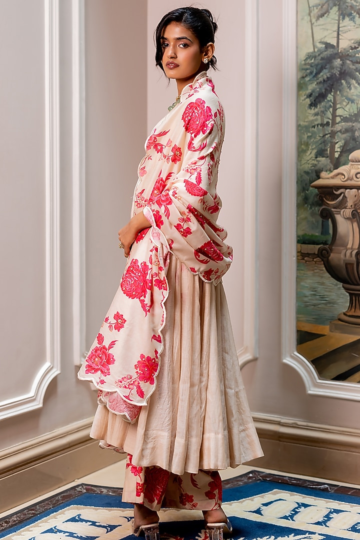 Off-White Malai Chanderi Party Wear Anarkali Set by Paulmi & Harsh at Pernia's Pop Up Shop