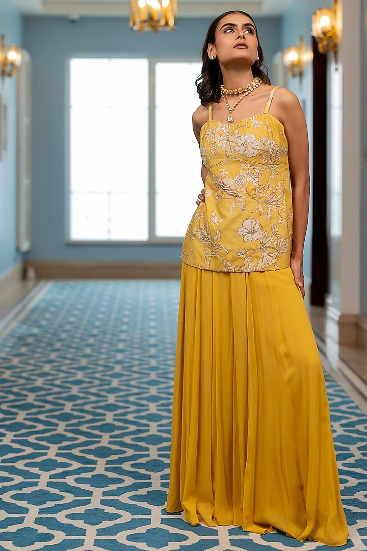 Yellow Georgette Floral Printed Corset-Style Kurta Set by Paulmi & Harsh at Pernia's Pop Up Shop