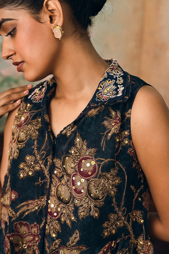 Space Blue Crushed Polka Dot Printed Kurta Set by Paulmi & Harsh at Pernia's Pop Up Shop